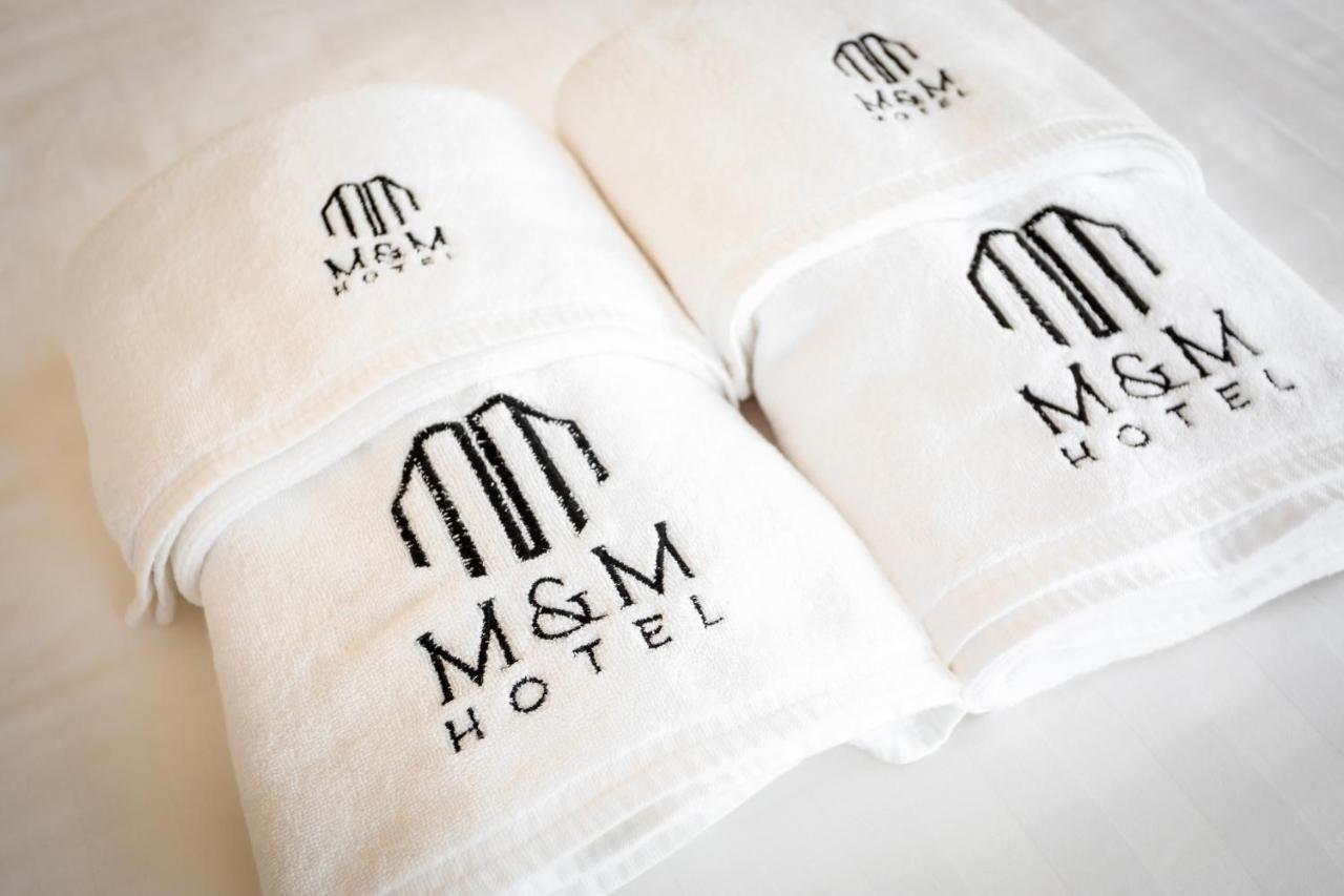 M&M Hotel Vang Vieng Esterno foto