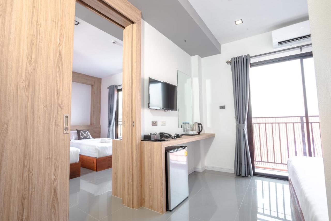 M&M Hotel Vang Vieng Esterno foto