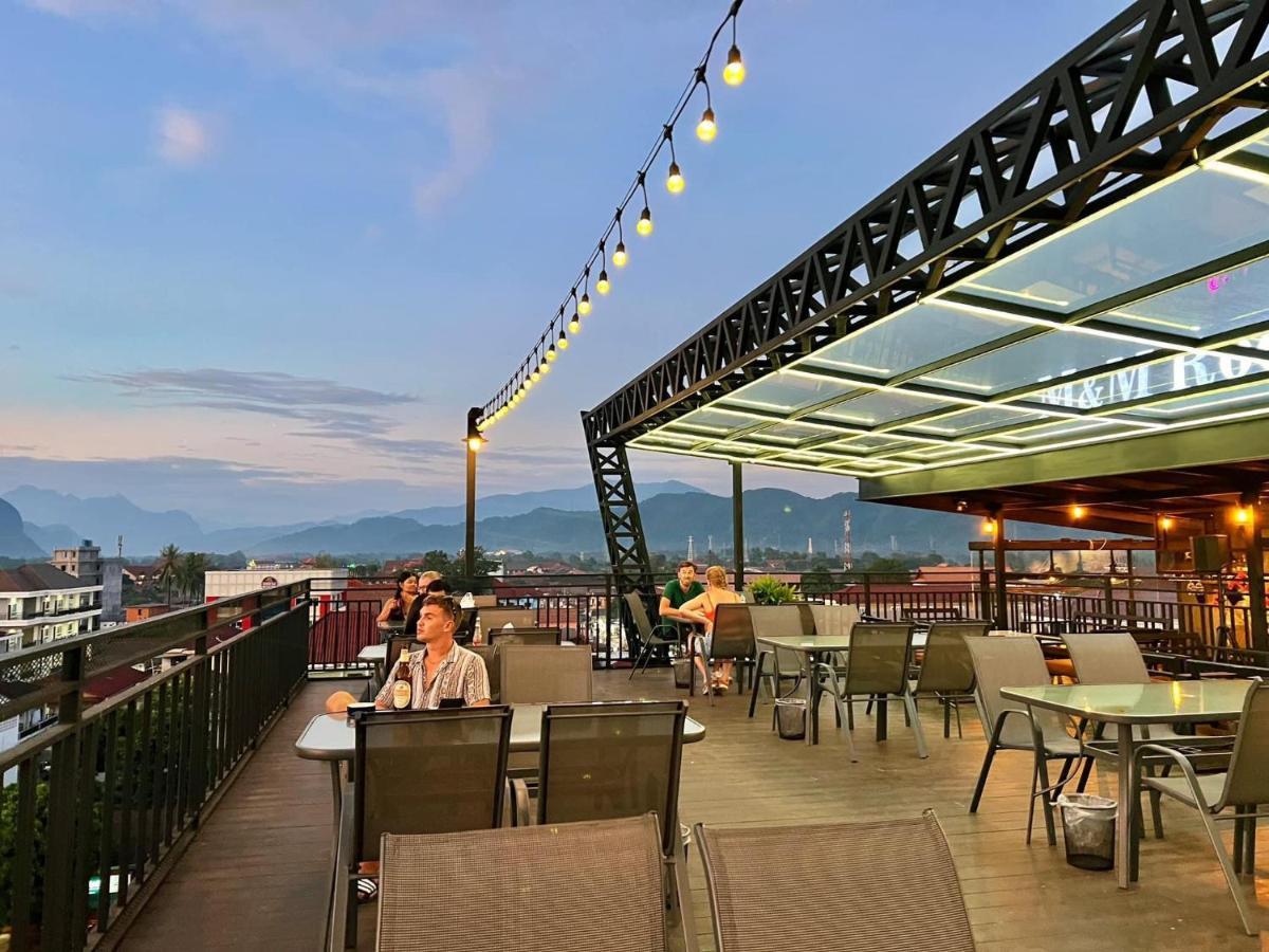 M&M Hotel Vang Vieng Esterno foto